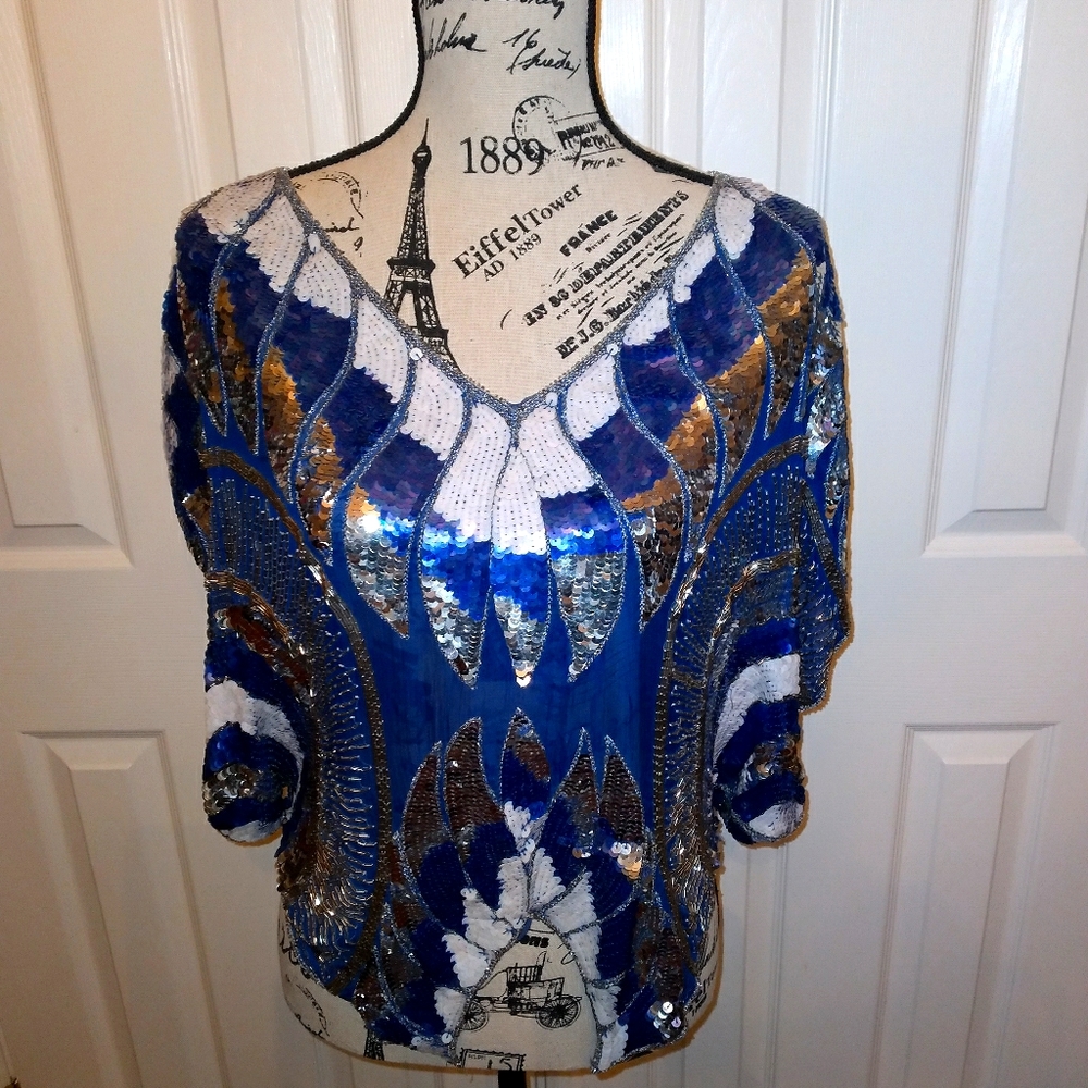 Vintage butterfly top with clutch